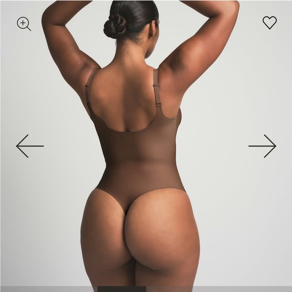 SKIMS Chocolate Brown Unlined Plunge Thong Bodysuit - Picture 2 of 5